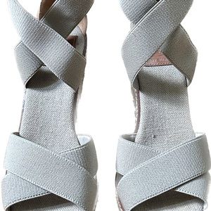 Tory Bruch Size 8 summer Espadrilles wedge very good condition.